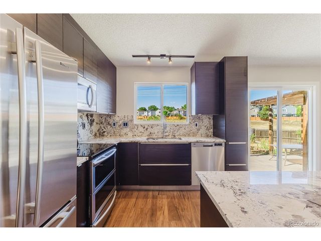 75 N Holcomb St, Castle Rock, CO 80104