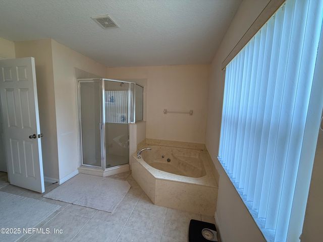 24 SEVILLE ORANGE Path, Palm Coast, FL 32164