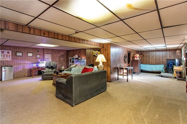 209 East Dr, Chicora Boro, PA 16025