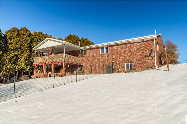 209 East Dr, Chicora Boro, PA 16025