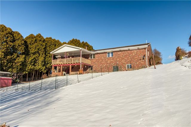 209 East Dr, Chicora Boro, PA 16025