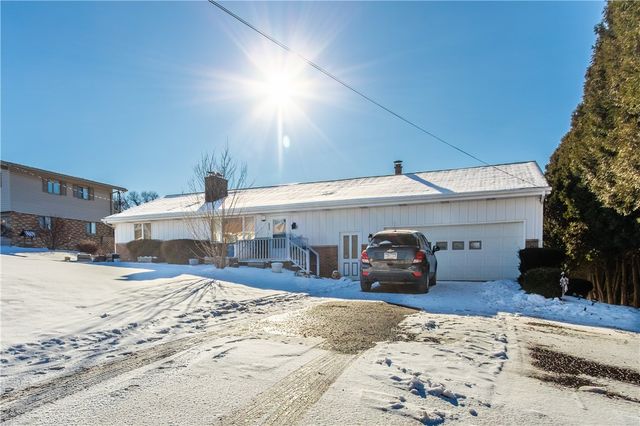 209 East Dr, Chicora Boro, PA 16025