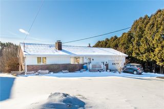 209 East Dr, Chicora Boro, PA 16025