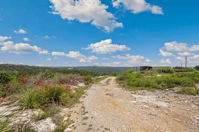519 County Road 270, Mico, TX 78056