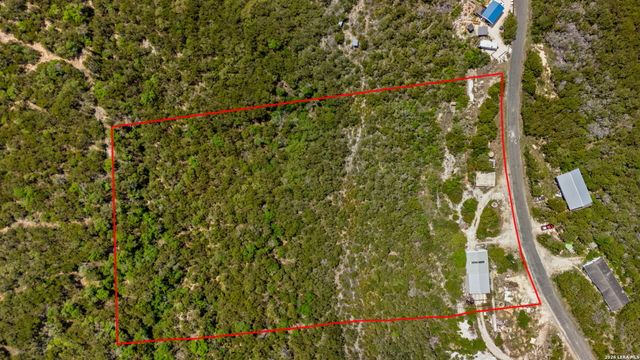 519 County Road 270, Mico, TX 78056