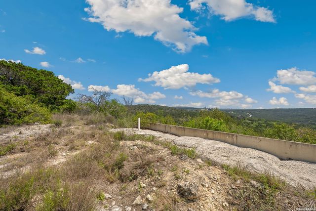 519 County Road 270, Mico, TX 78056
