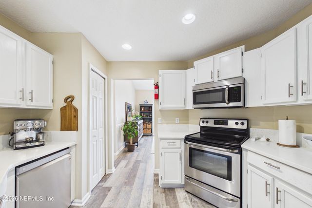 2487 WINGED ELM Drive E, Jacksonville, FL 32246