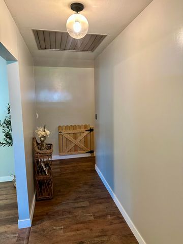 1709 S 11th Avenue, Ozark, MO 65721
