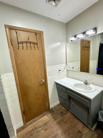1709 S 11th Avenue, Ozark, MO 65721