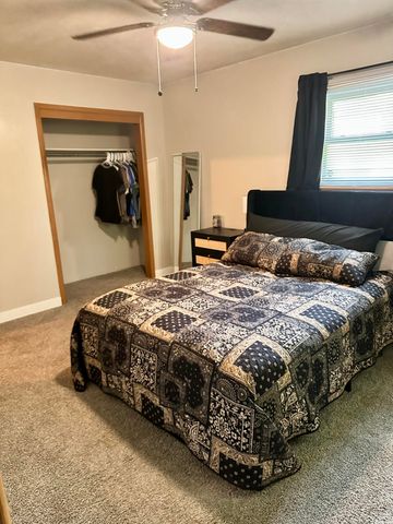 1709 S 11th Avenue, Ozark, MO 65721