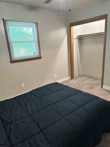 1709 S 11th Avenue, Ozark, MO 65721