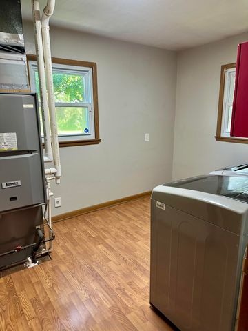 1709 S 11th Avenue, Ozark, MO 65721