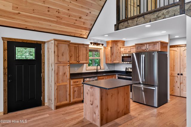 1386 Outlook Road, Murphy, NC 28906