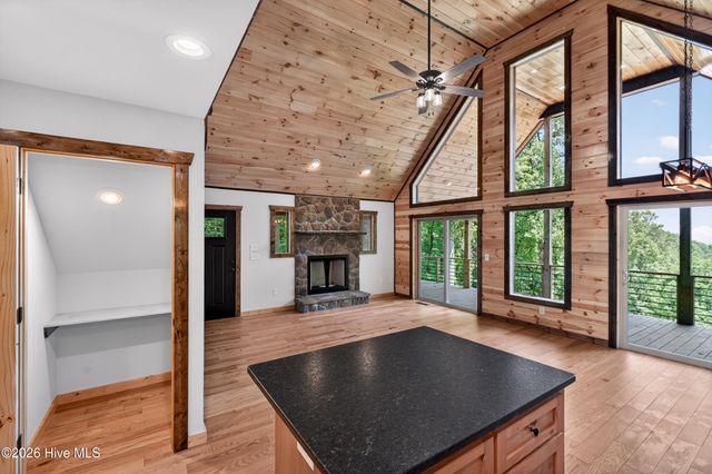 1386 Outlook Road, Murphy, NC 28906