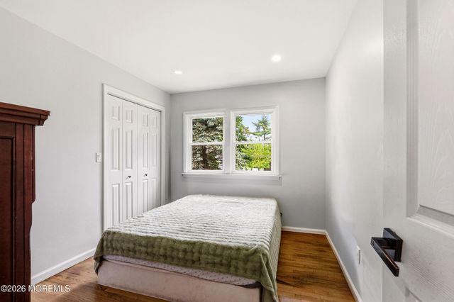 179 Nottoway Lane, Toms River, NJ 08755