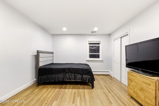 179 Nottoway Lane, Toms River, NJ 08755