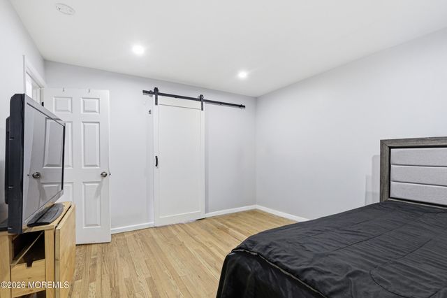 179 Nottoway Lane, Toms River, NJ 08755