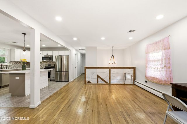 179 Nottoway Lane, Toms River, NJ 08755