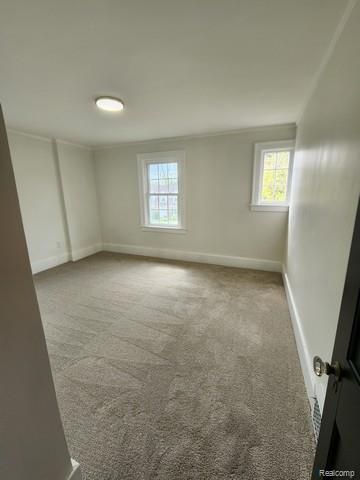 80 E Iroquois Road, Pontiac, MI 48341