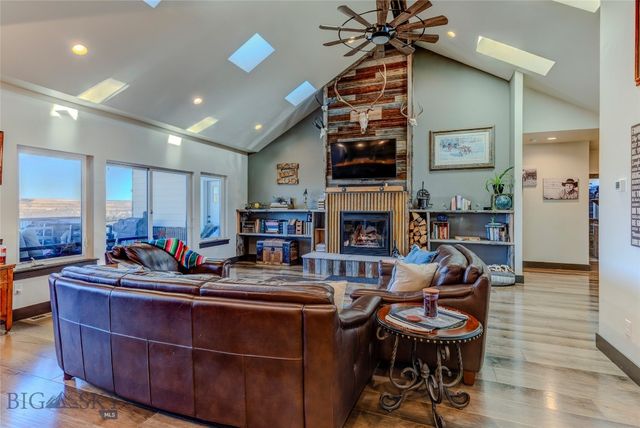 31 Bluffs Court, Clyde Park, MT 59018