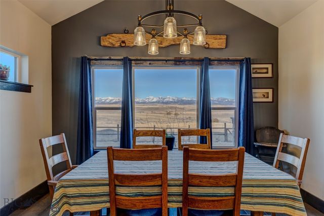 31 Bluffs Court, Clyde Park, MT 59018