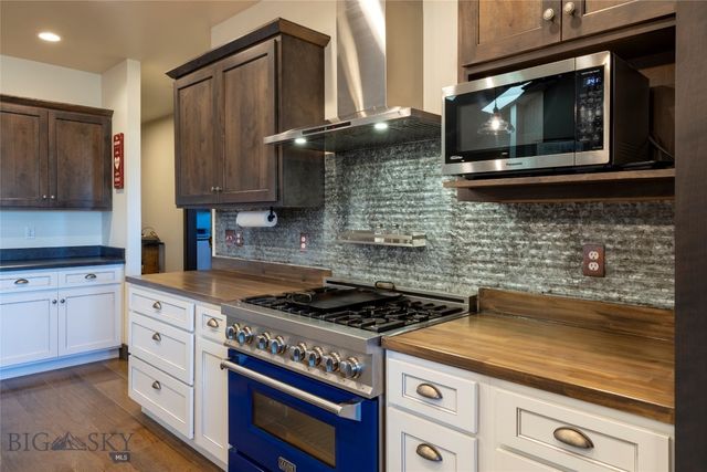 31 Bluffs Court, Clyde Park, MT 59018