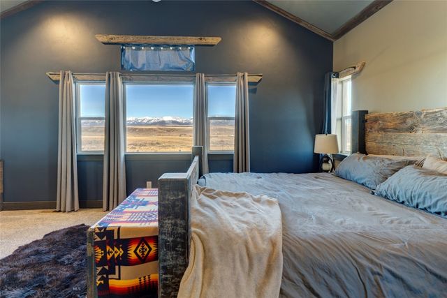 31 Bluffs Court, Clyde Park, MT 59018