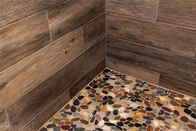 31 Bluffs Court, Clyde Park, MT 59018