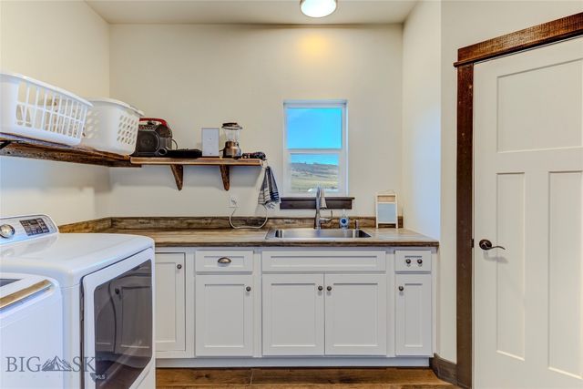 31 Bluffs Court, Clyde Park, MT 59018