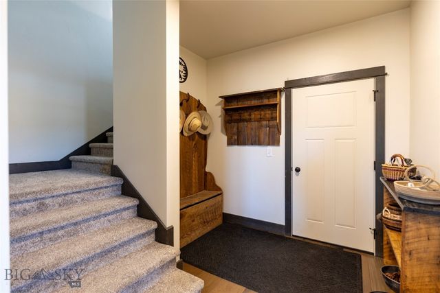 31 Bluffs Court, Clyde Park, MT 59018