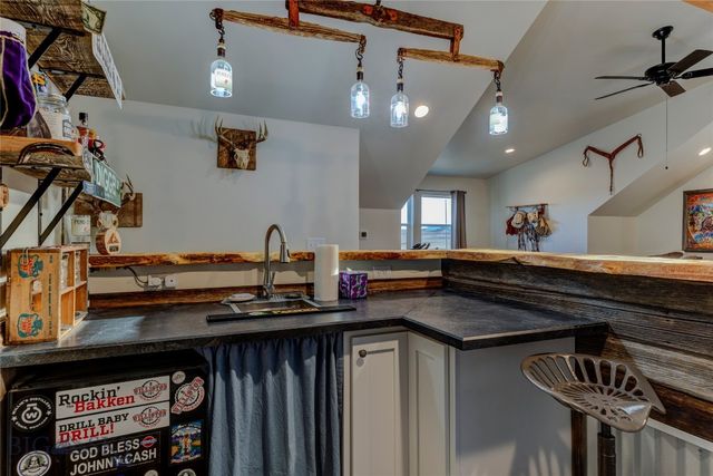 31 Bluffs Court, Clyde Park, MT 59018