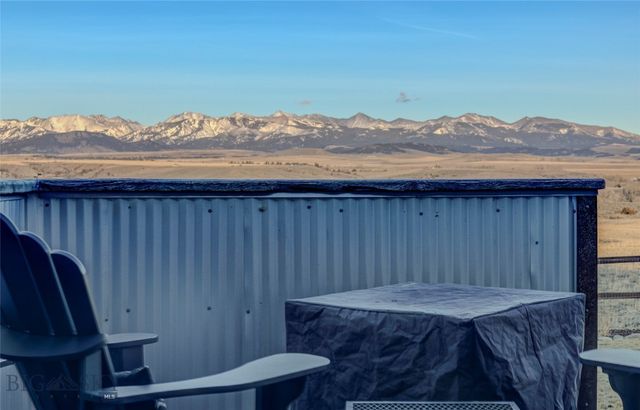 31 Bluffs Court, Clyde Park, MT 59018