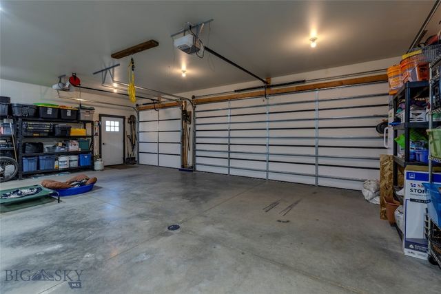 31 Bluffs Court, Clyde Park, MT 59018