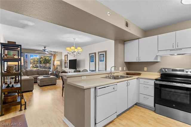 8274 Key Royal CIR 1022, Naples, FL 34119