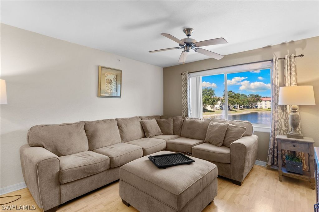 8274 Key Royal CIR 1022, Naples, FL 34119