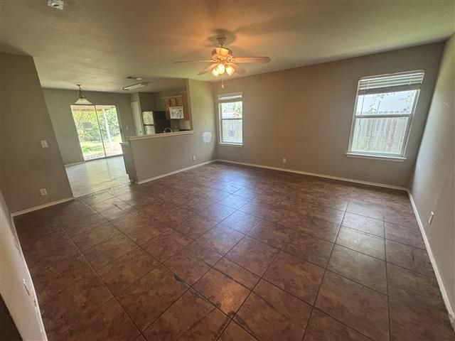 506 Garrett CT, Hutto, TX 78634