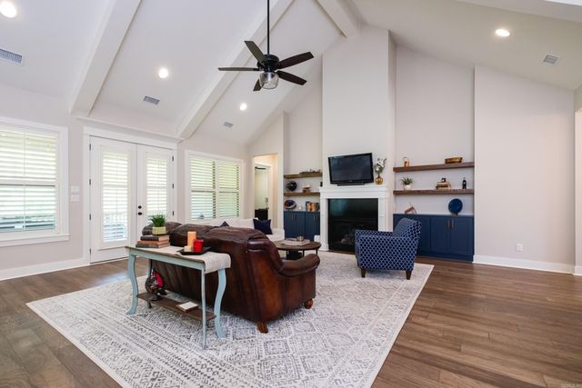 35 Rosans Court, Little Rock, AR 72223