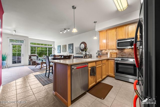 7655 Stepping Stone Lane, Q2, Anchorage, AK 99504