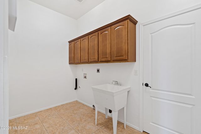 880 Calle Zapotec, Rio Rico, AZ 85648