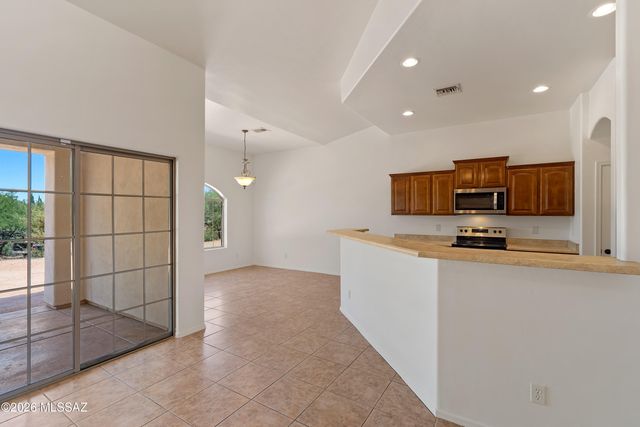 880 Calle Zapotec, Rio Rico, AZ 85648