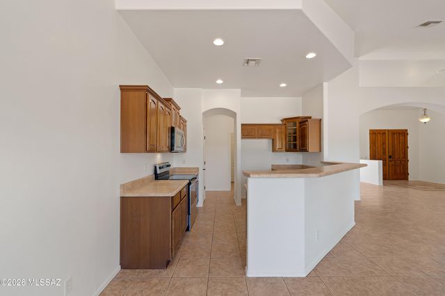 880 Calle Zapotec, Rio Rico, AZ 85648