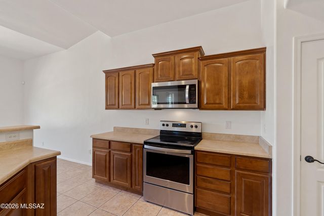 880 Calle Zapotec, Rio Rico, AZ 85648