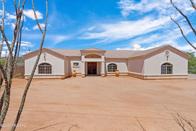 880 Calle Zapotec, Rio Rico, AZ 85648