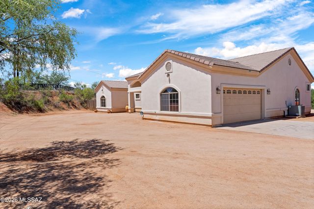 880 Calle Zapotec, Rio Rico, AZ 85648