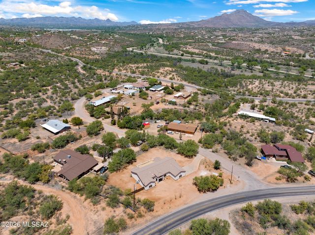 880 Calle Zapotec, Rio Rico, AZ 85648