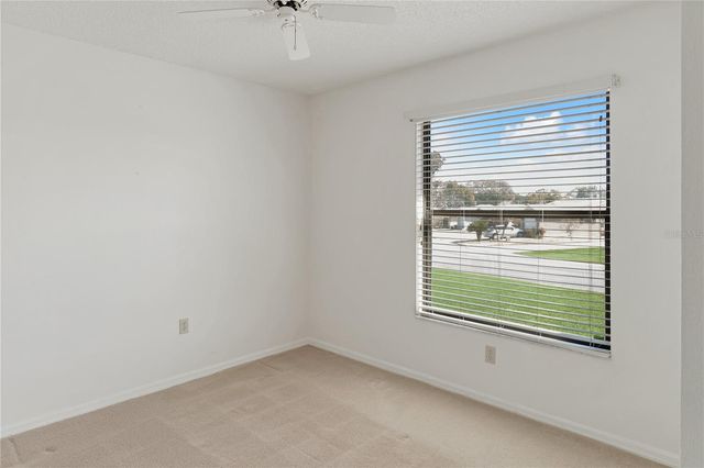 6121 KITTIWAKE DRIVE, Lakeland, FL 33809