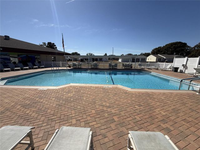 6121 KITTIWAKE DRIVE, Lakeland, FL 33809