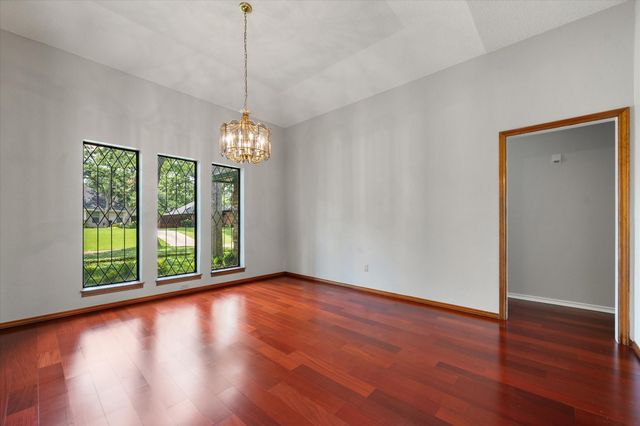 4503 Lake Park Drive, Arlington, TX 76016