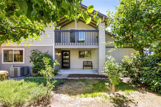 105 Lila Street, Steilacoom, WA 98388