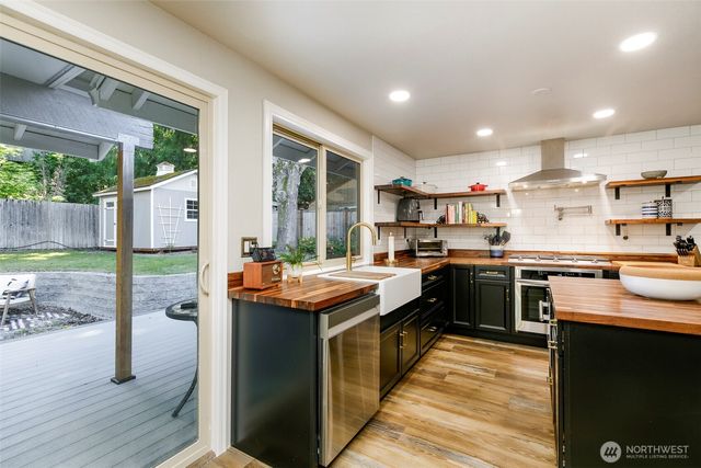 105 Lila Street, Steilacoom, WA 98388